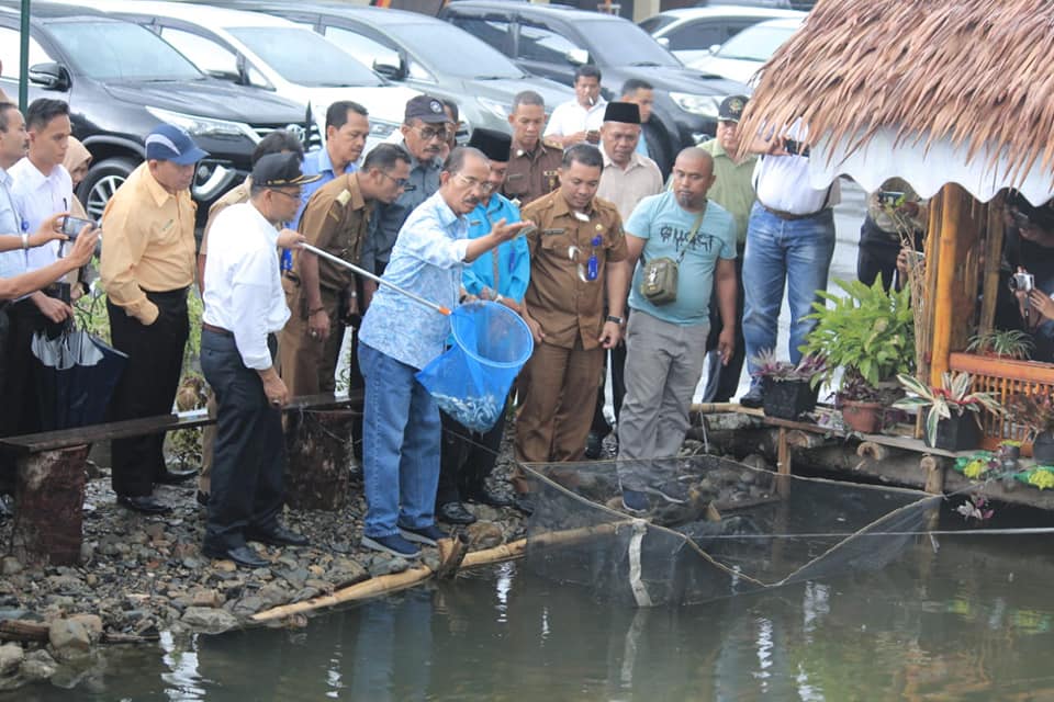 PELEPASAN 1000 EKOR BIBIT GARING DI AREA GELORA BLUBUK SIKAPING